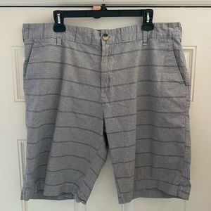 Gray Striped Flat Front Shorts Men’s 38”